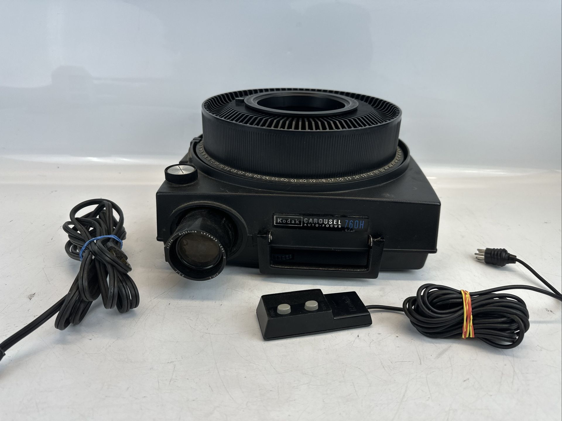 Kodak Carousel 760H Auto Focus 35mm Slide Projector – Vintage Works
