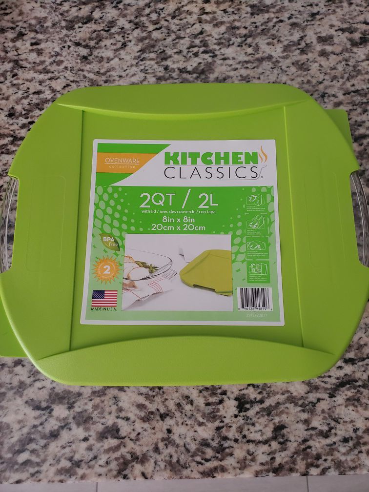 NEW 2 qt. Glass Dish with Tupperware Lid (4 available, discount when you buy all 4)