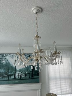 ❤️Pottery Barn Chandelier/ Pottery Barn Girl Collection/ PB Teen Collection