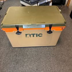 RTIC Ultra Light 52qt Ice Chest Cooler