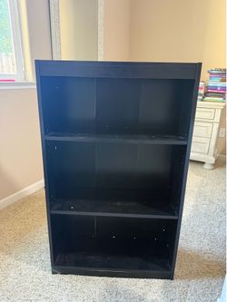 3 shelf bookcase $10
