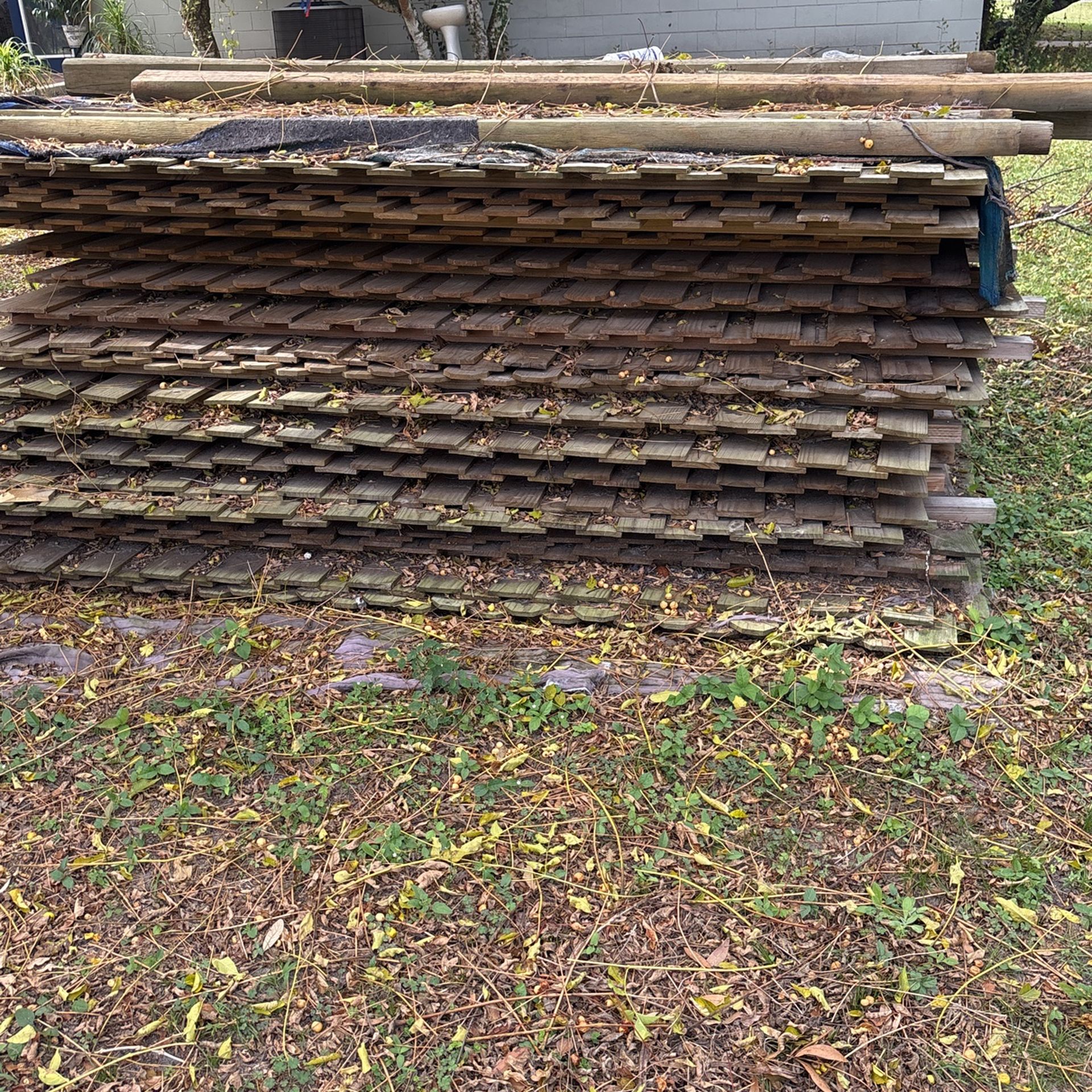 Fence , Post And Pickets