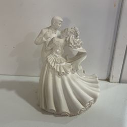 Bride And Groom, First Romantic Dance Cake Topper