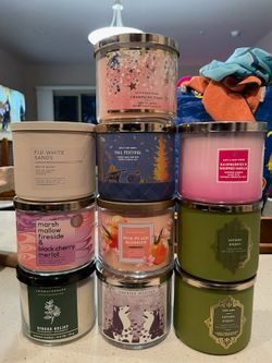 Bath & Bodyworks 3 Wick Candles 