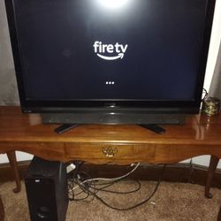 Toshiba TV 42 In 1080 Dpi LCD