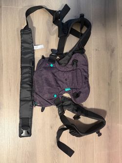Infantino baby carrier