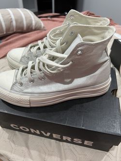 Women Converse Size 9 $18