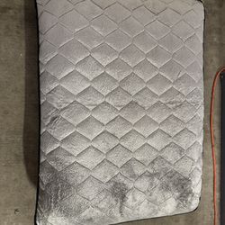 Serta Pillow Top Pet Bed