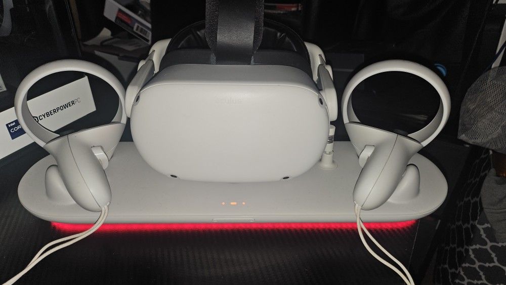 Meta Quest 2 With Charging Dock