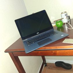 Dell Touchscreen Laptop. INSPIRON 