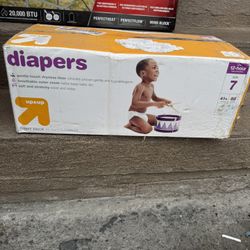 Up Up Diapers Size 7