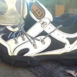 Gucci Flashtrek Size 9
