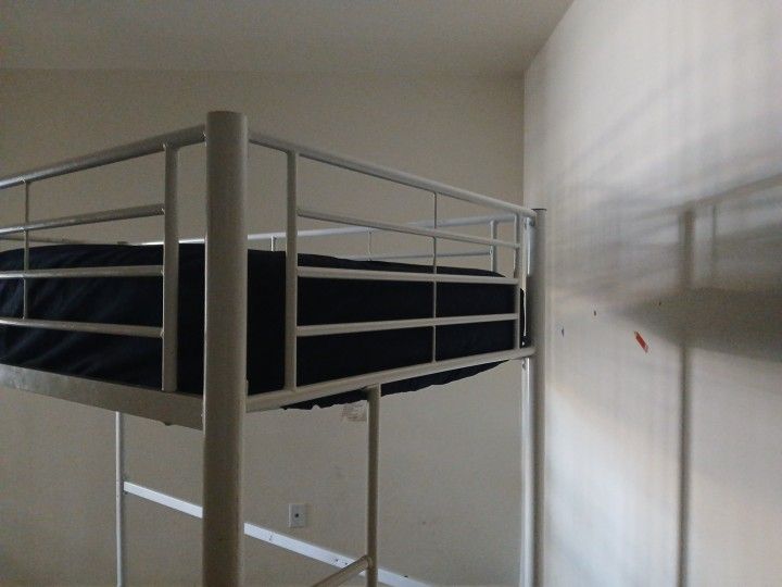 I'm Selling The Mattress That Goes With It To All For Like 30.00 Bucks