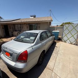 2003 Hyundai Elantra • SE Sedan 4D