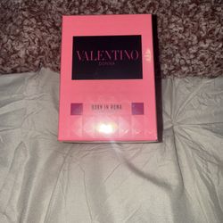 Valentino Donna Born In Roma Extradose