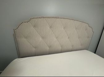 Queen bed set