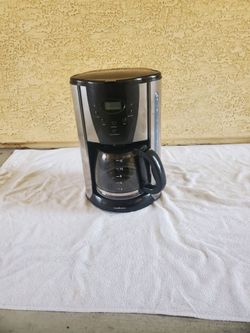 Coffee maker saCoffee maker salton
Good condition perfect condition good working order nothing wrong works great cheaper than Walmart
Glass picture
lt
