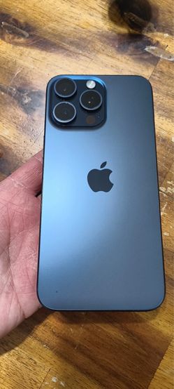 iPhone 15 pro max 256gigs unlocked  TRADE