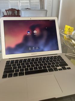 Apple MacBook Air 13”