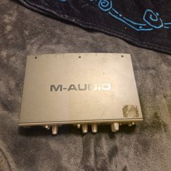M Audio FireWire 410 interface -no  power supply