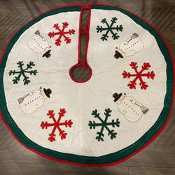 CHRISTMAS TREE SKIRT VINTAGE CHRISTMAS OBO