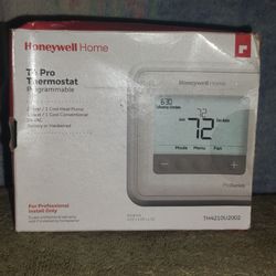 Honeywell T4 Pro Thermostat new