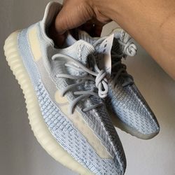 Yeezy 350 - Cloud White NR - SIZE 9 