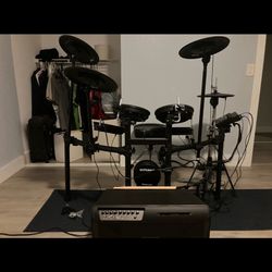 Roland TD-17 Electronic Drumset With Throne And Amp