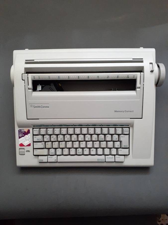 Smith Corona NA1HH Memory Correct electric typewriter, Excellent CONDI