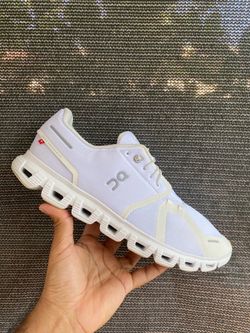 On Cloud 6 All-White Lightweight Performance Running Shoes