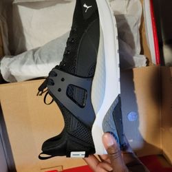 New In Box Mens Puma 10.5