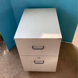 Rolling 2 Drawer File Cabinet 22.25 X 15.5 x24.25