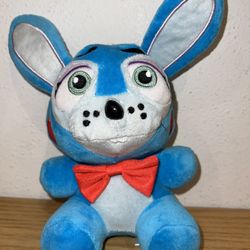 2016 Funko Five Nights At Freddys FNAF Blue Bonnie Hot Topic Exclusive Plush