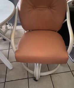 Kitchen table