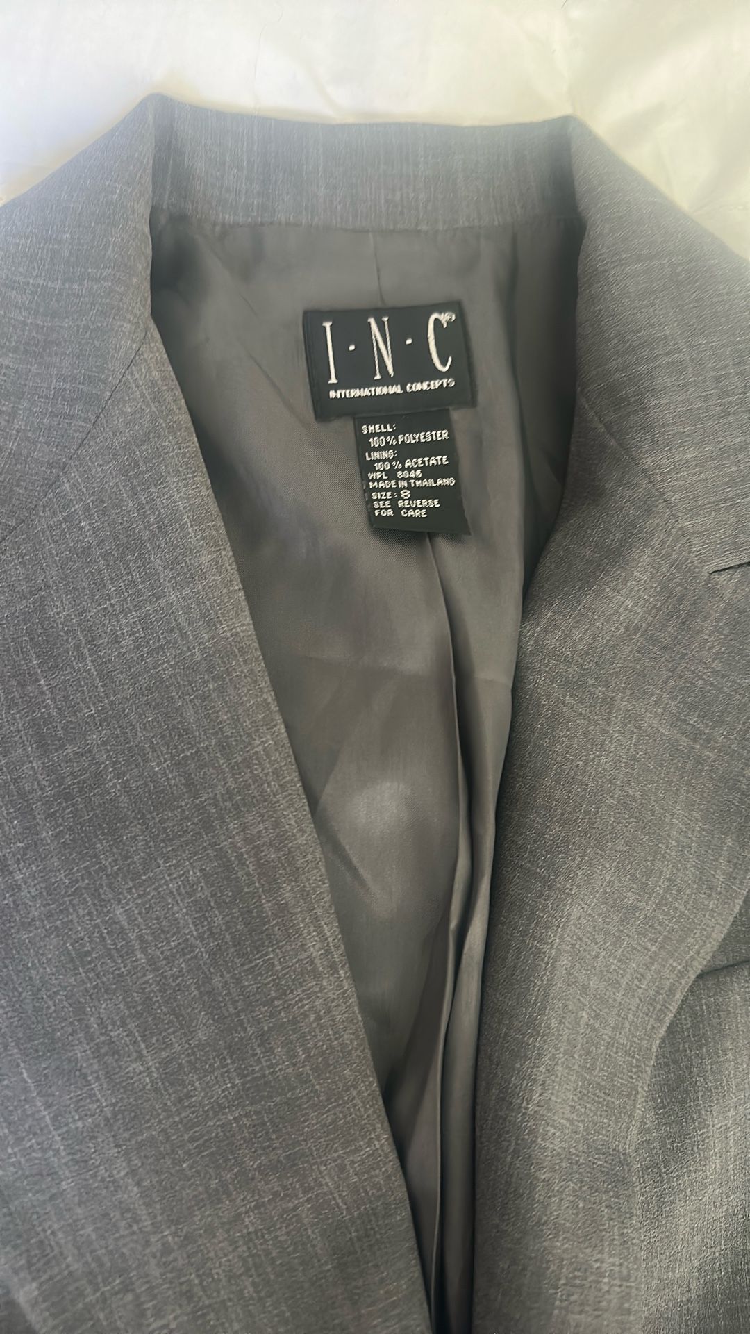 Size 8 women’s blazer