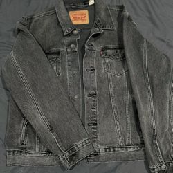 Levi’s Jean Jacket 