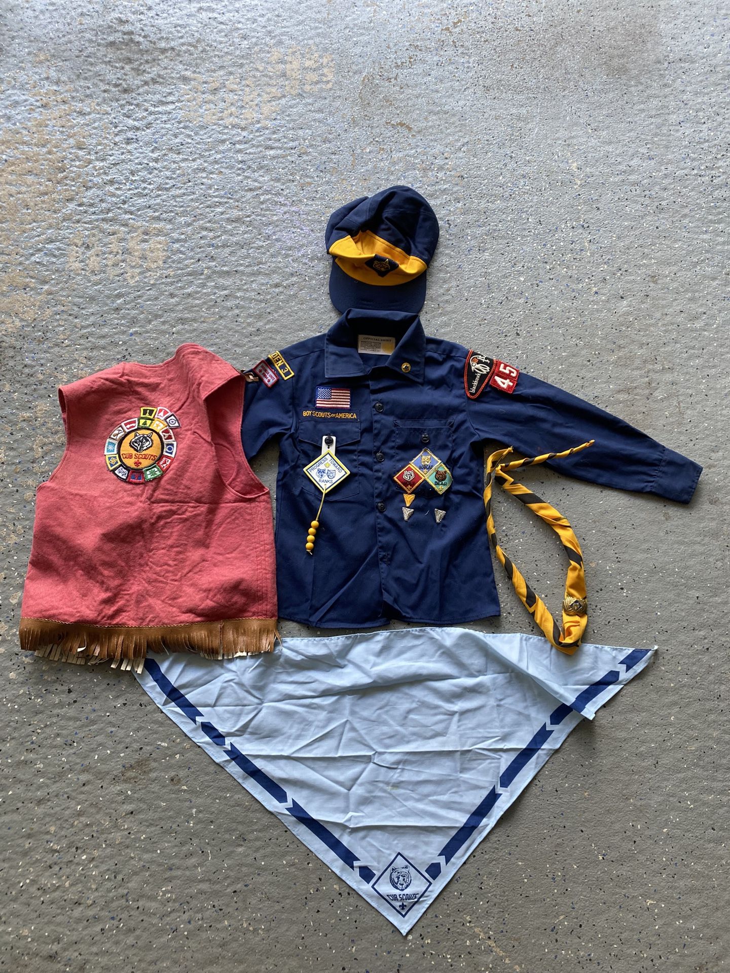 Free - Cub Scout/Boy Scout Uniform- 1980’s