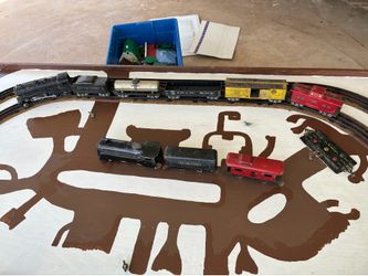 2 - 1932 vintage train set