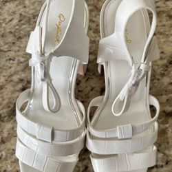 Qupid Platform Heeled Sandals(white) size 9