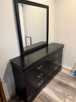 Dresser