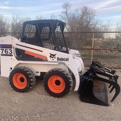 Bobcat 2008 763  And Bobcat 2009 853