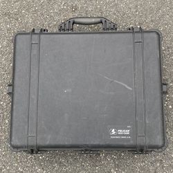 Pelican Heavy Duty Road Travel Hard Carrying Storage Case