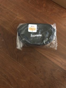 FW 18 SUPREME WAIST BAG BLACK
