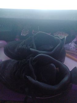 Jordan black cats