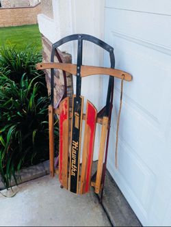 VINTAGE “HIAWATHA” 40” SNOW SLEIGH
