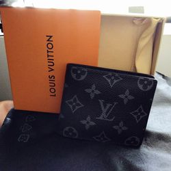 Brand New Louise Vuitton Wallet Card Holder Front Pocket Billetera Bolso  Men Women for Sale in Los Angeles, CA - OfferUp