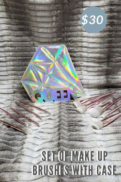 Set of Make Up Brushes with Case