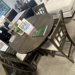 5Pc Dining Set 😍‼️ Easy Purchase Options Available ✅
