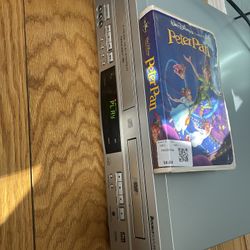 VCR/Dvd Player 