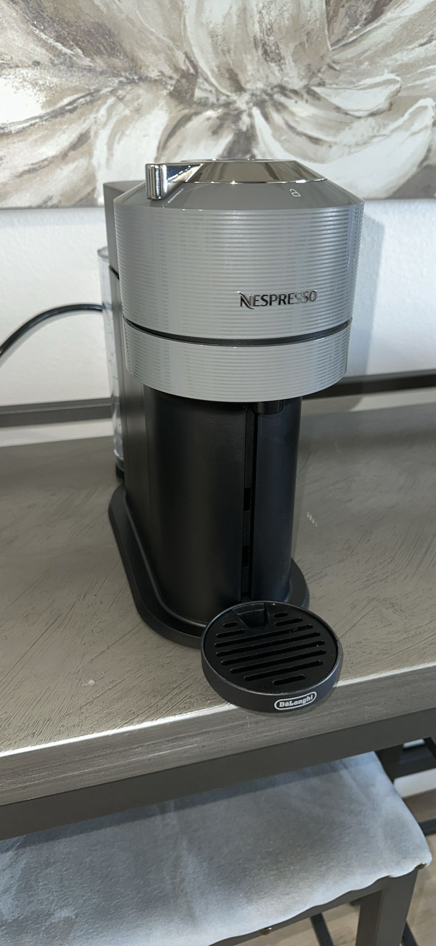 Mint Condition Nespresso virtuous Machine